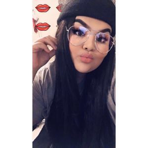 Meet your Posher, Sydney